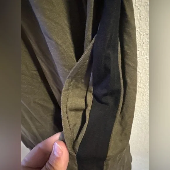 Shebird Built in Bra Dress in Olive Green XS pockets - Picture 4 of 5